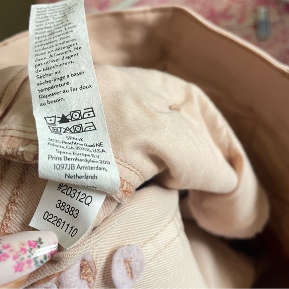 Spanx Stretch Twill Cropped Wide Leg Pants in Blush Pink Petite Medium - Picture 7 of 8